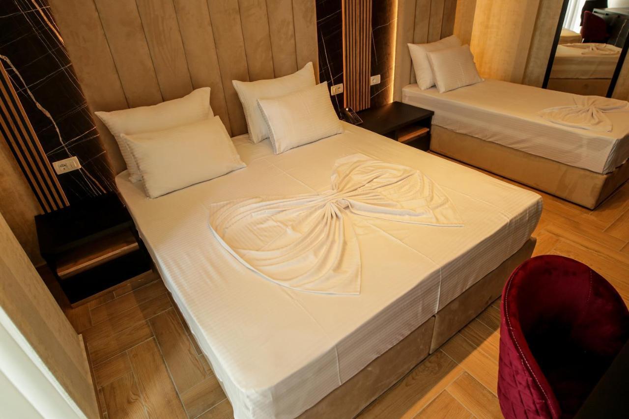 Rozafa Blu Hotel Shëngjin Buitenkant foto
