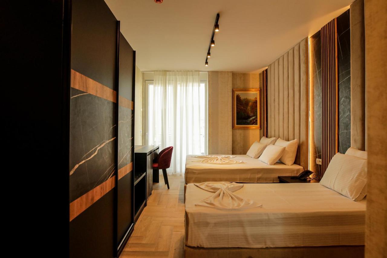 Rozafa Blu Hotel Shëngjin Buitenkant foto