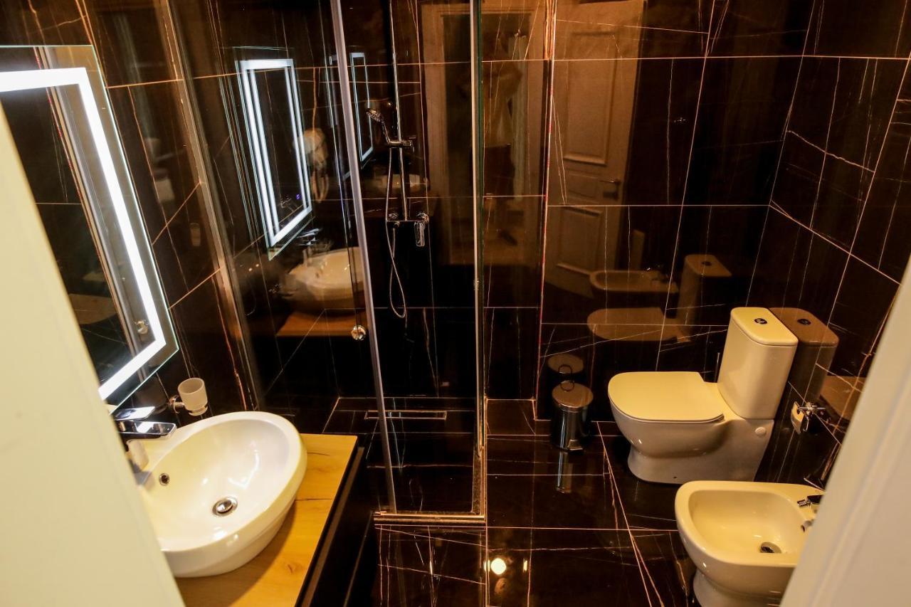 Rozafa Blu Hotel Shëngjin Buitenkant foto