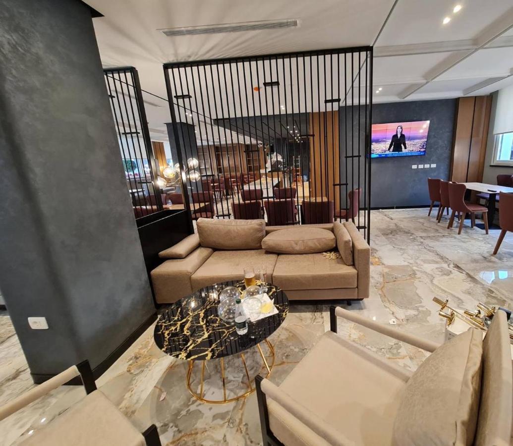 Rozafa Blu Hotel Shëngjin Buitenkant foto