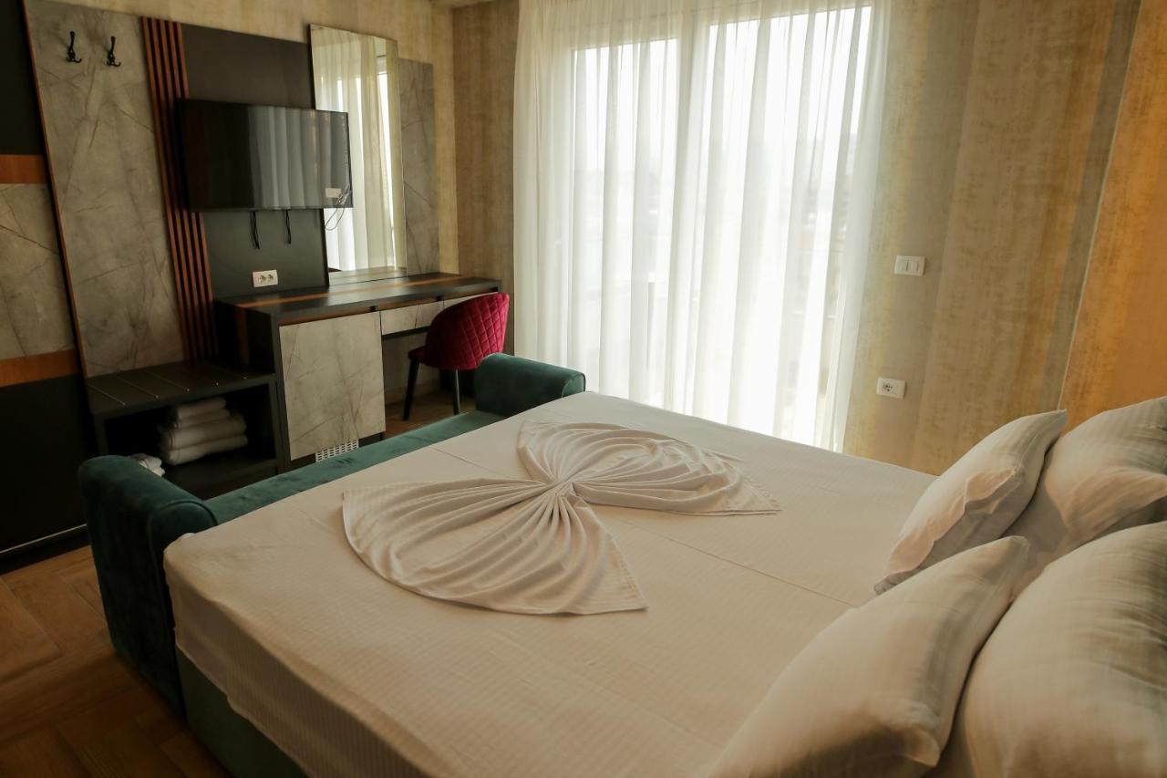 Rozafa Blu Hotel Shëngjin Buitenkant foto